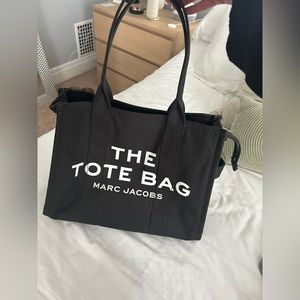 Marc Jacobs The Large Tote Bag